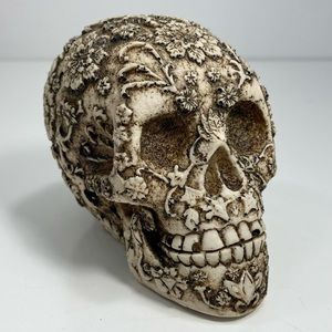 Jart Esculturas y Artesanias Resin Carved Floral Skull Sculpture Sugar Skull Art